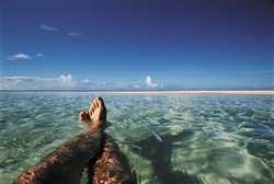 Praia, agua de coco...